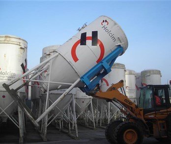 Hijsconstructie voor silo's
